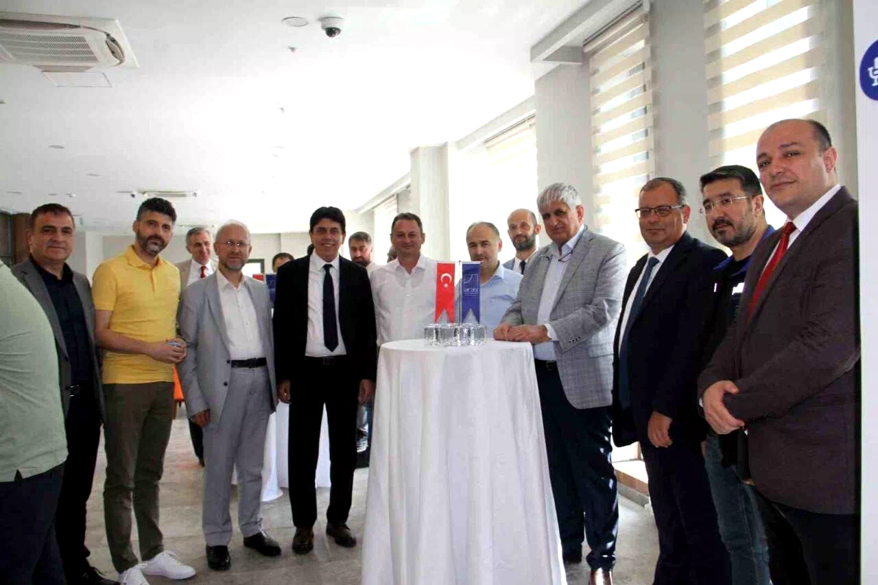 Aras Elektrik’te geleneksel bayramlaşma coşkusu