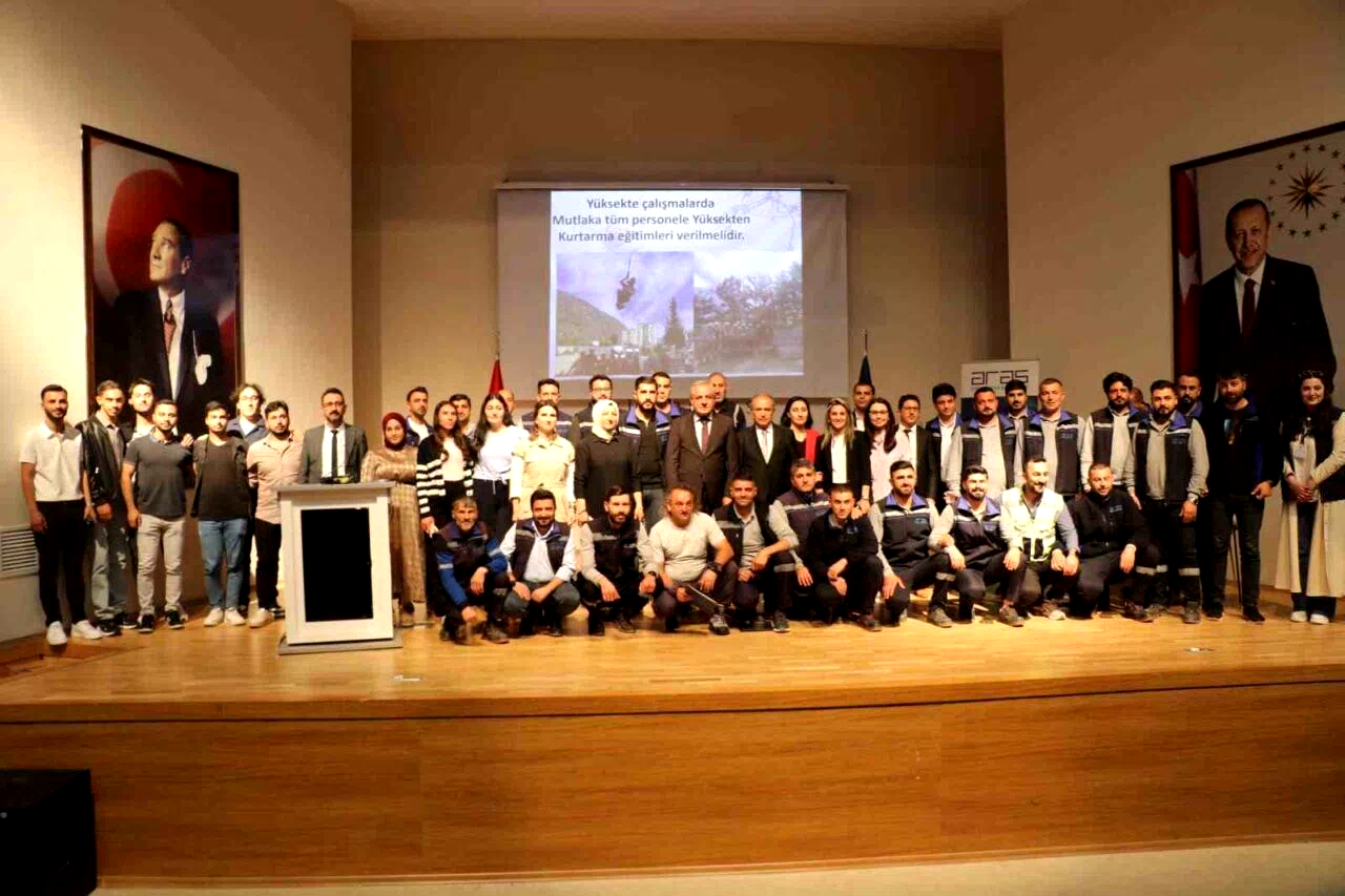 Aras Elektrik, “Yüksekte Çalışma” çalıştayında yerini aldı