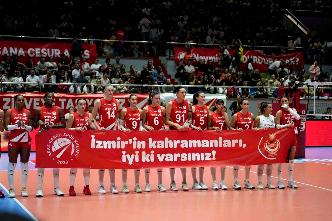 Aras Spor Kulübü, yeni sezona İzmir İtfaiyesi ve İzmirli kız çocuklarıyla el ele başladı