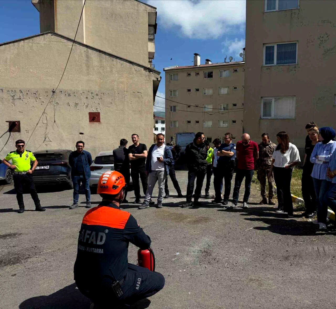 Ardahan’da Emniyet personeline ’afet farkındalık eğitimi’ verildi