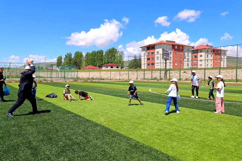 Arpalı’da çocuk oyunları etkinliği düzenlendi