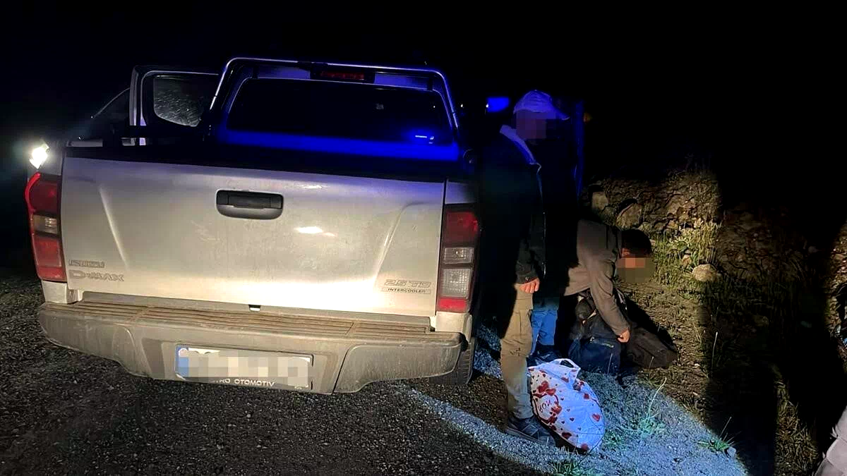 Artvin’de göçmen kaçakçılığı operasyonu: 3 şüpheli tutuklandı