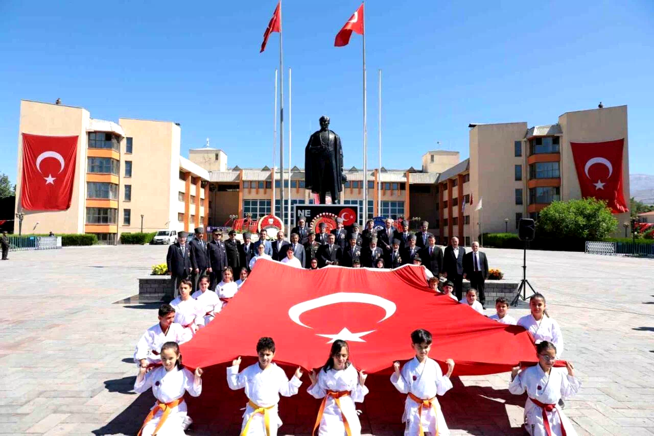 Atatürk’ün Erzincan’a gelişinin 106’ncı yıl dönümü törenle kutlandı