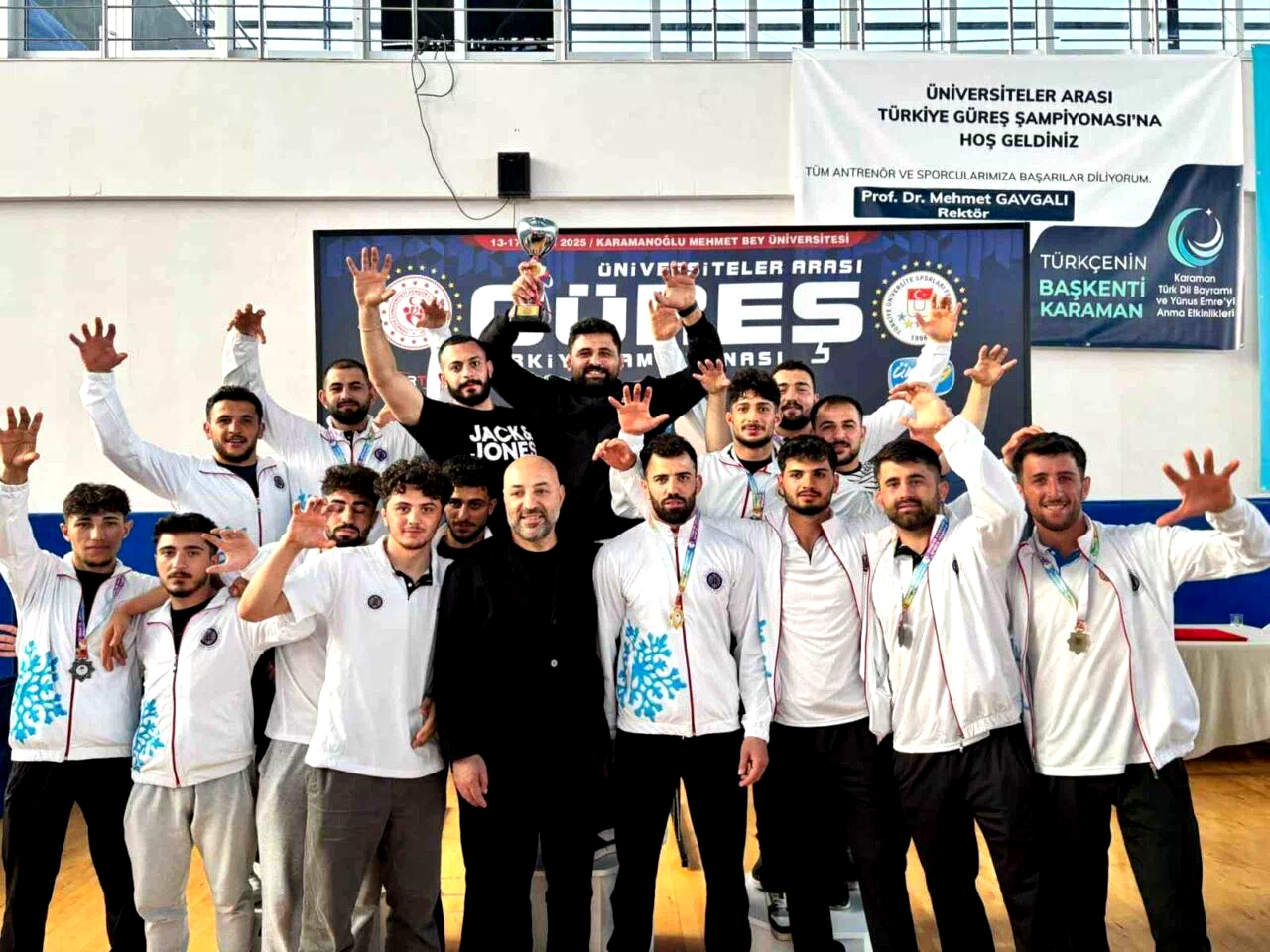 Atatürk Üniversitesi Güreş Takımı Serbest Stil A Klasmanda Türkiye Şampiyonu oldu
