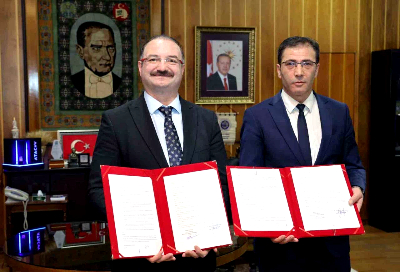 Atatürk Üniversitesi İle KUDAKA arasında “Siber Güvenlik Eğitimi İş Birliği Protokolü” imzalandı