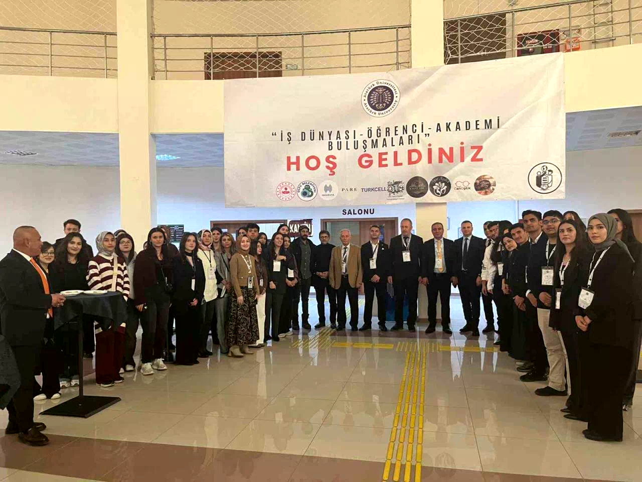 Atatürk Üniversitesi’nde “Ticari Bankacılık” paneli düzenlendi