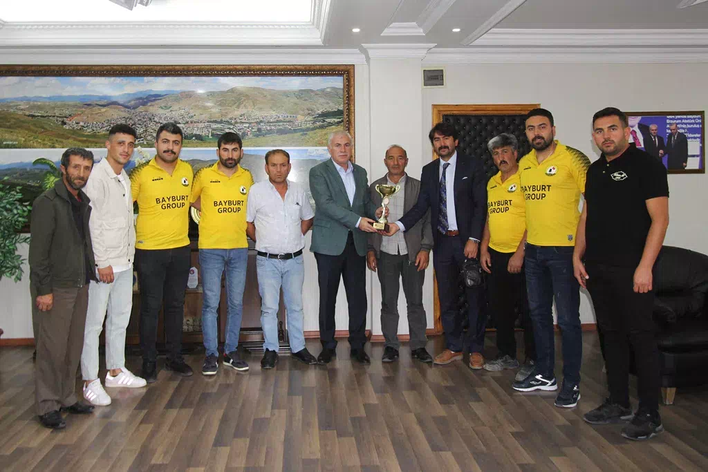 Atlı Spor Kulübünden Başkan Memiş’e şükran ziyareti