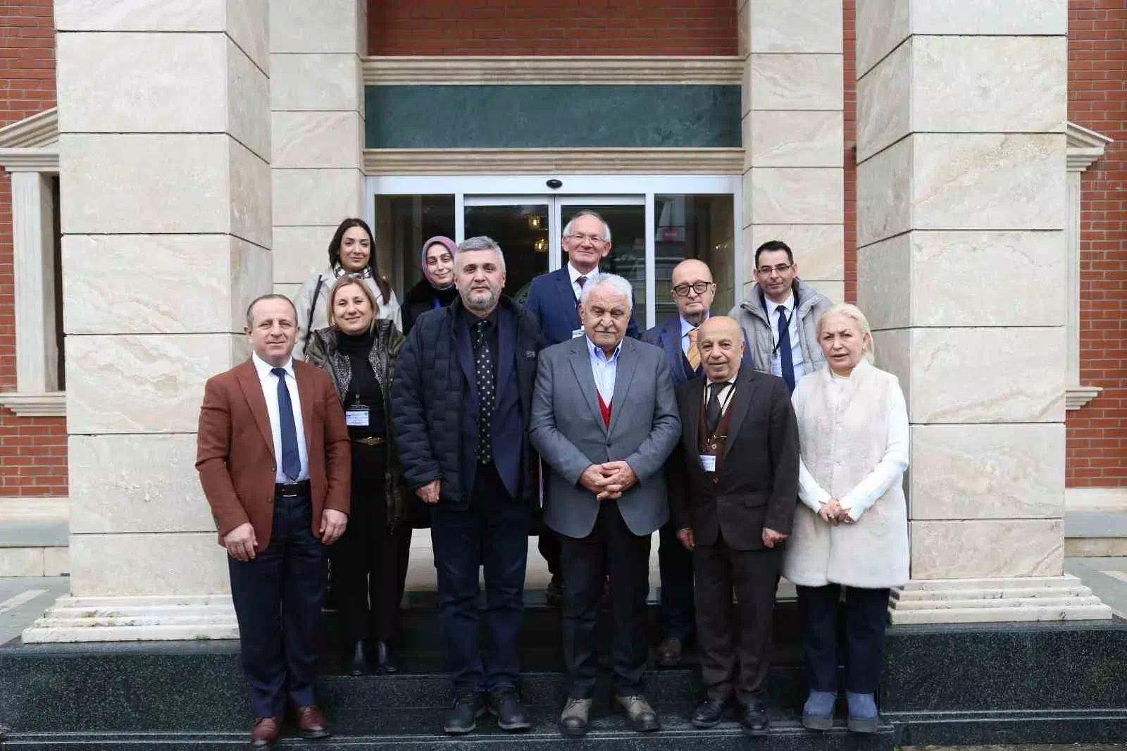 AVRASYA ÜNİVERSİTESİ’NE PSİKOLOJİ VE TÜRK DİLİ-EDEBİYATI BÖLÜMLERİNDEN AKREDİTASYON!