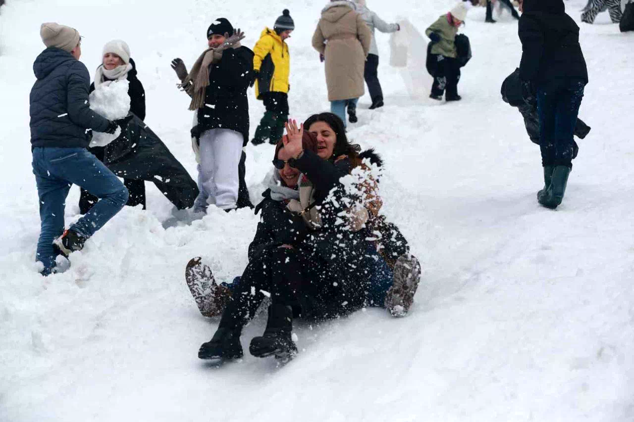 Ayder Yaylası’nda Kardan Adam Kış Festivali coşkusu