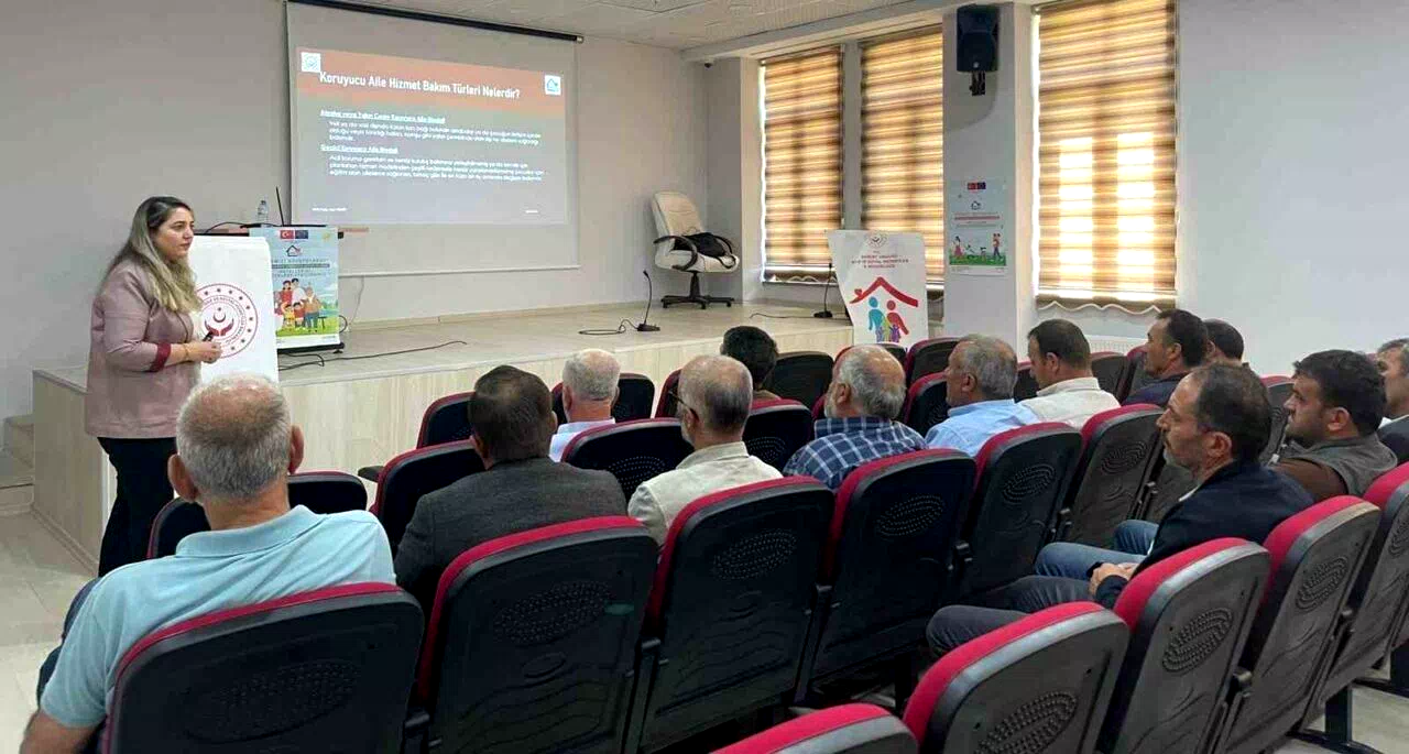 Aydıntepe’de muhtarlara farkındalık eğitimi verildi