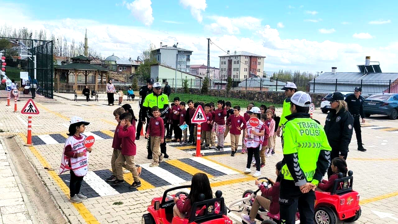 Aydıntepe’de Trafik Haftası nedeniyle etkinlik düzenlendi