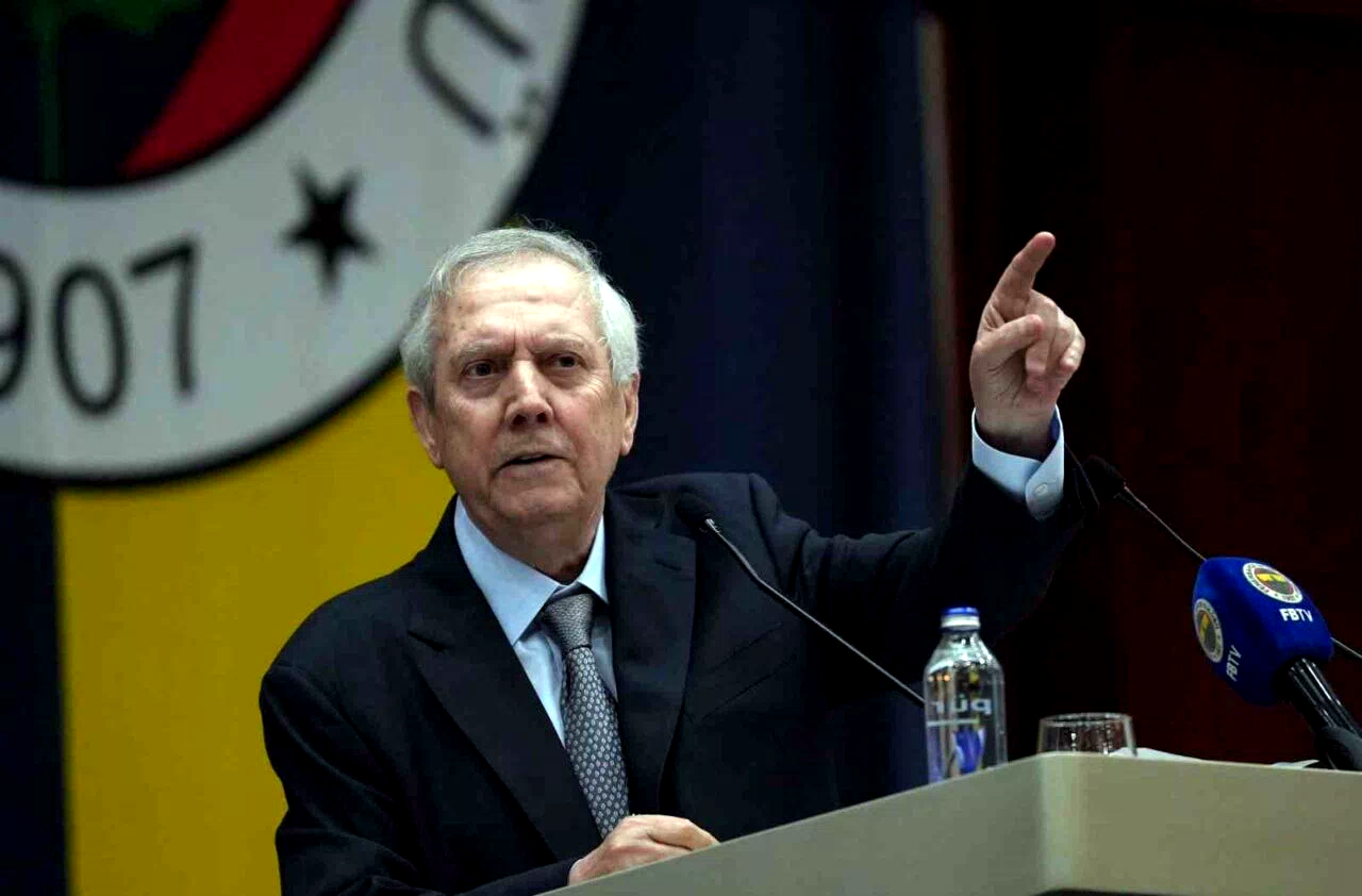 Aziz Yıldırım: “Futbol aklımız, Fenerbahçe’yi bilen sporculardan oluşacak”