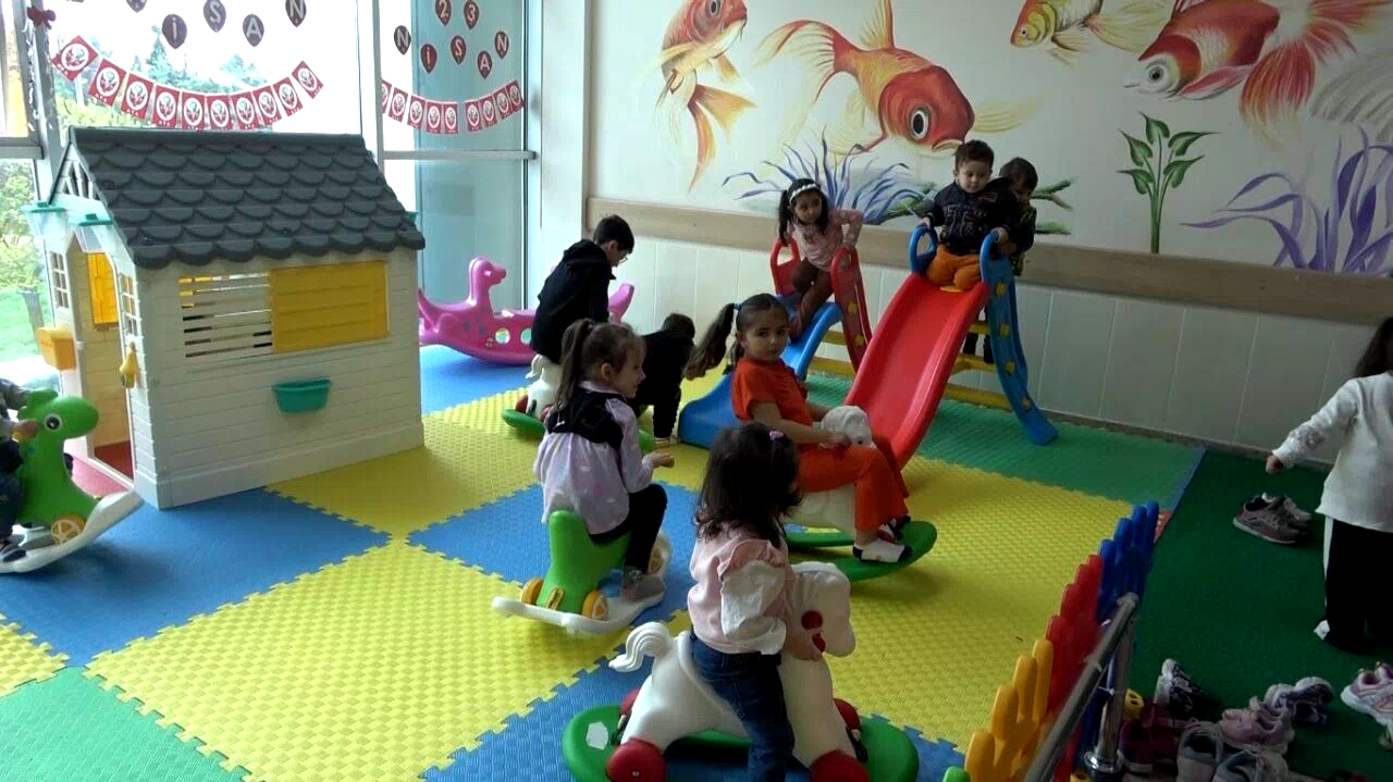 Bafra Devlet Hastanesi’nden miniklere ’oyun alanı’ sürprizi