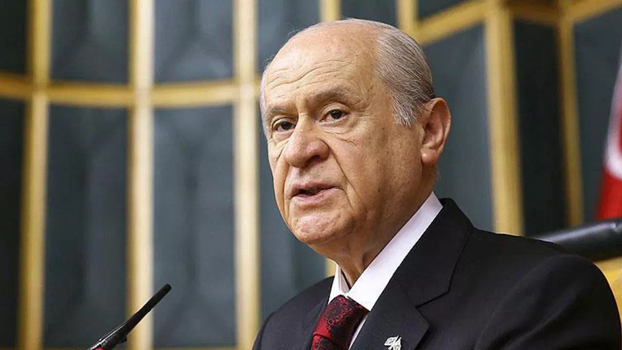 Bahçeli 66 gün sonunda mesaisine başladı: Türkeş'in kabrini ziyaret etti