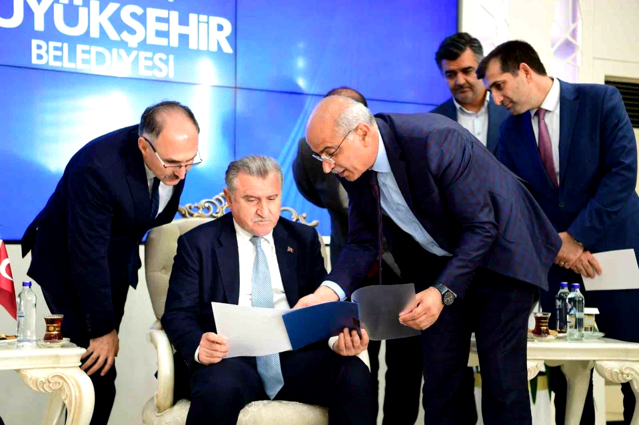 Bakan Bak: “Güzel projeler kazandırıldıkça gençlerimiz faydalanacak, desteklerimiz 2026’da da devam edecek”