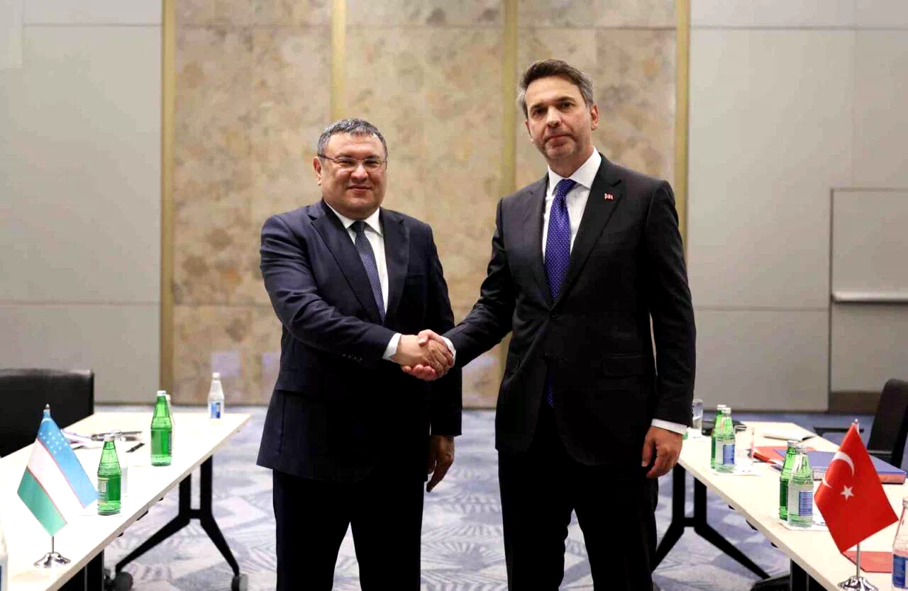 Bakan Bayraktar: “İhtiyacımız olan tek şey; güçlü siyasi irade, kararlılık ve güçlü liderliktir”