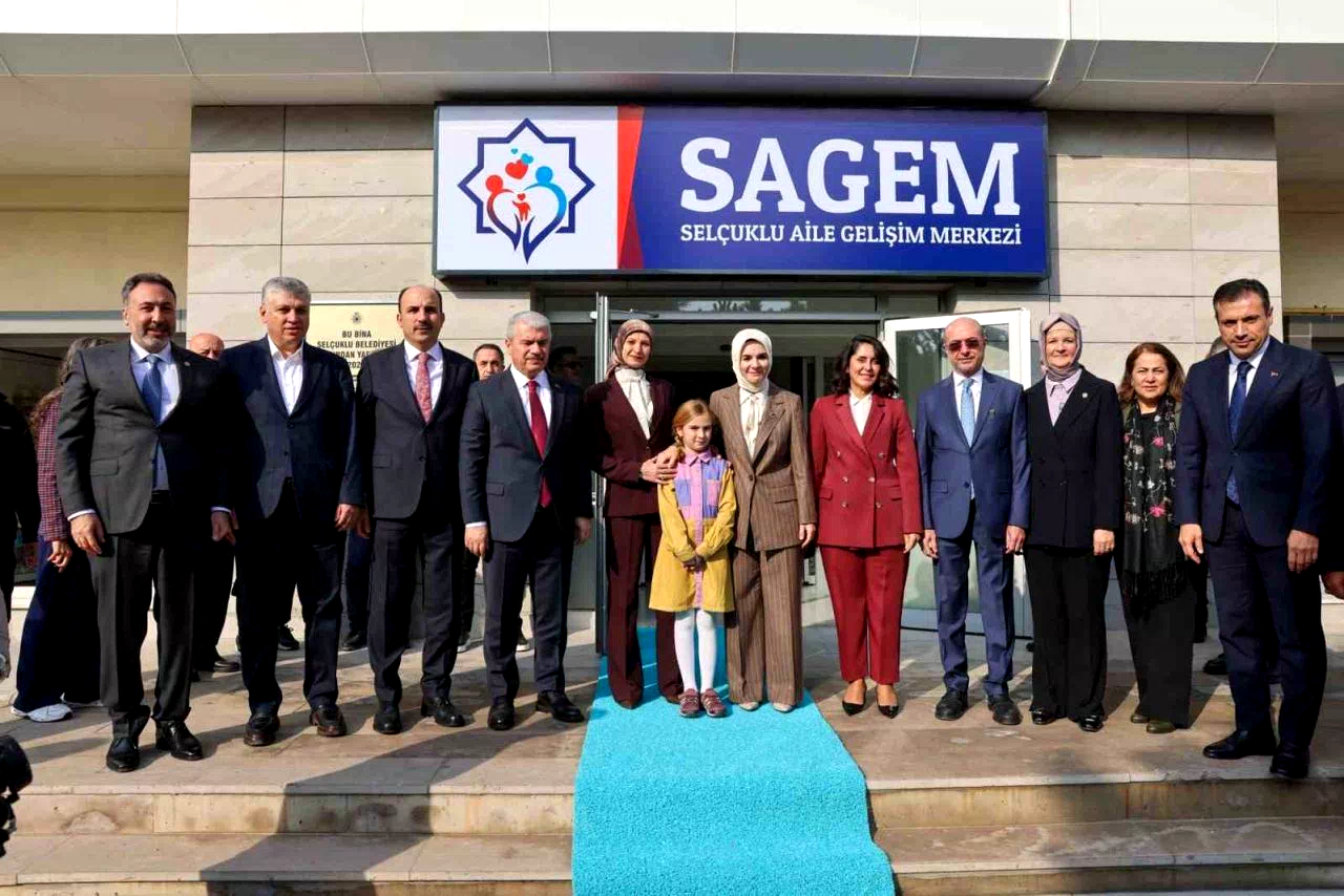 Bakan Göktaş: “Aile odaklı hizmetlerin ülke genelinde daha da yaygınlaşması için çalışıyoruz”