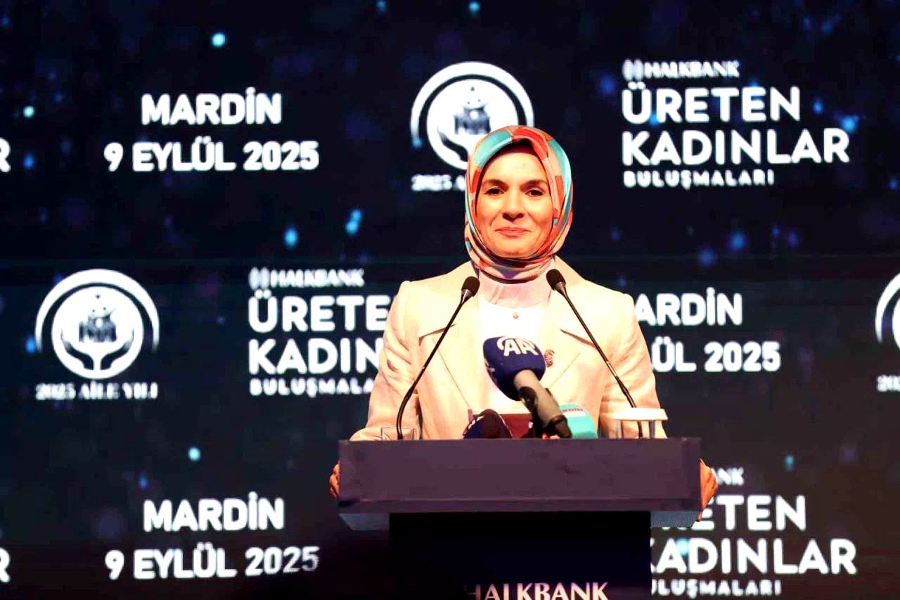 Bakan Göktaş: “Finansal okuryazarlığı güçlendiren eğitimlerle bugüne kadar 1 milyondan fazla kadına ulaştık”