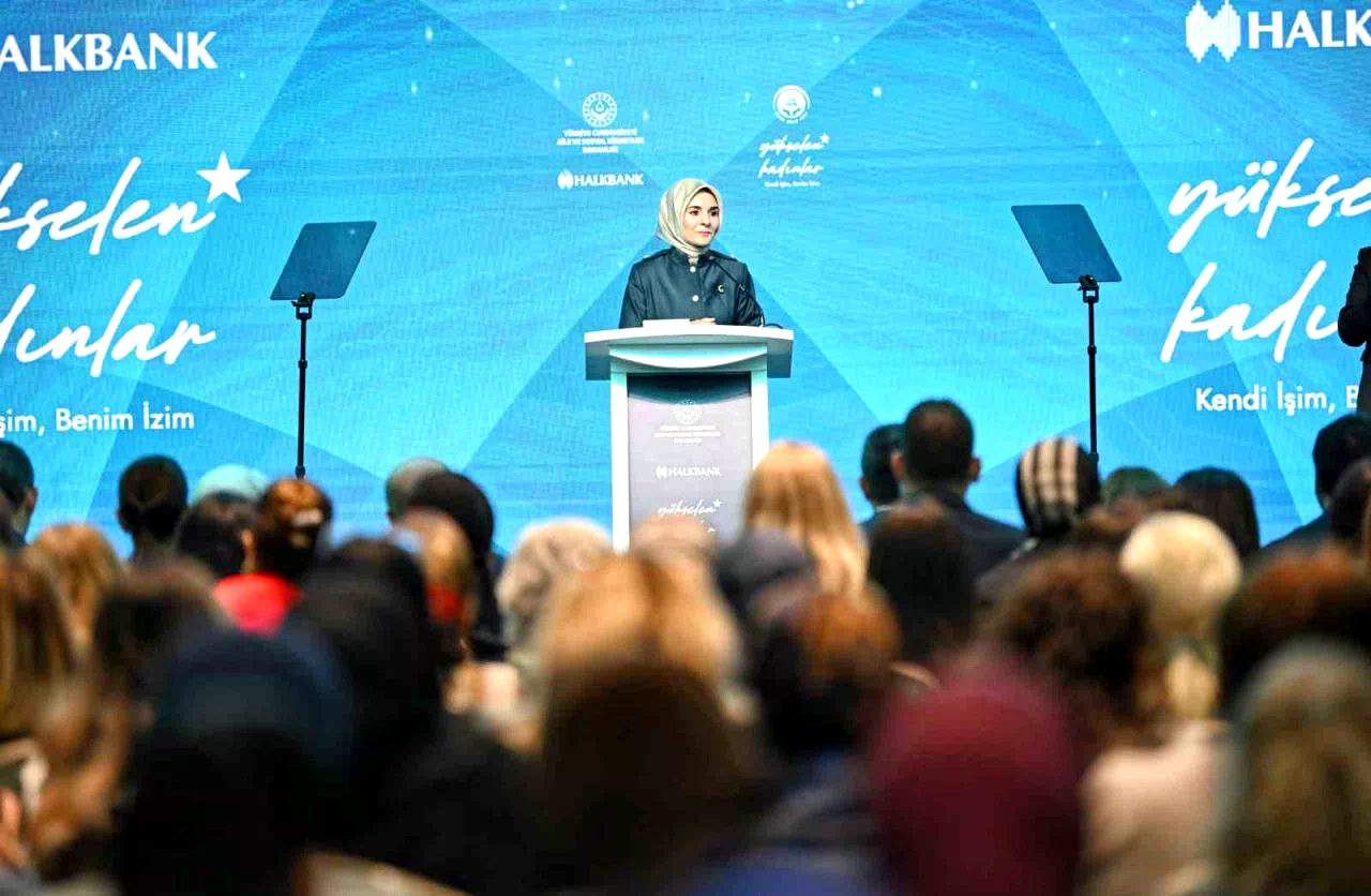 Bakan Göktaş: “Kadınlarımız kalkınmanın asli faktörüdür”