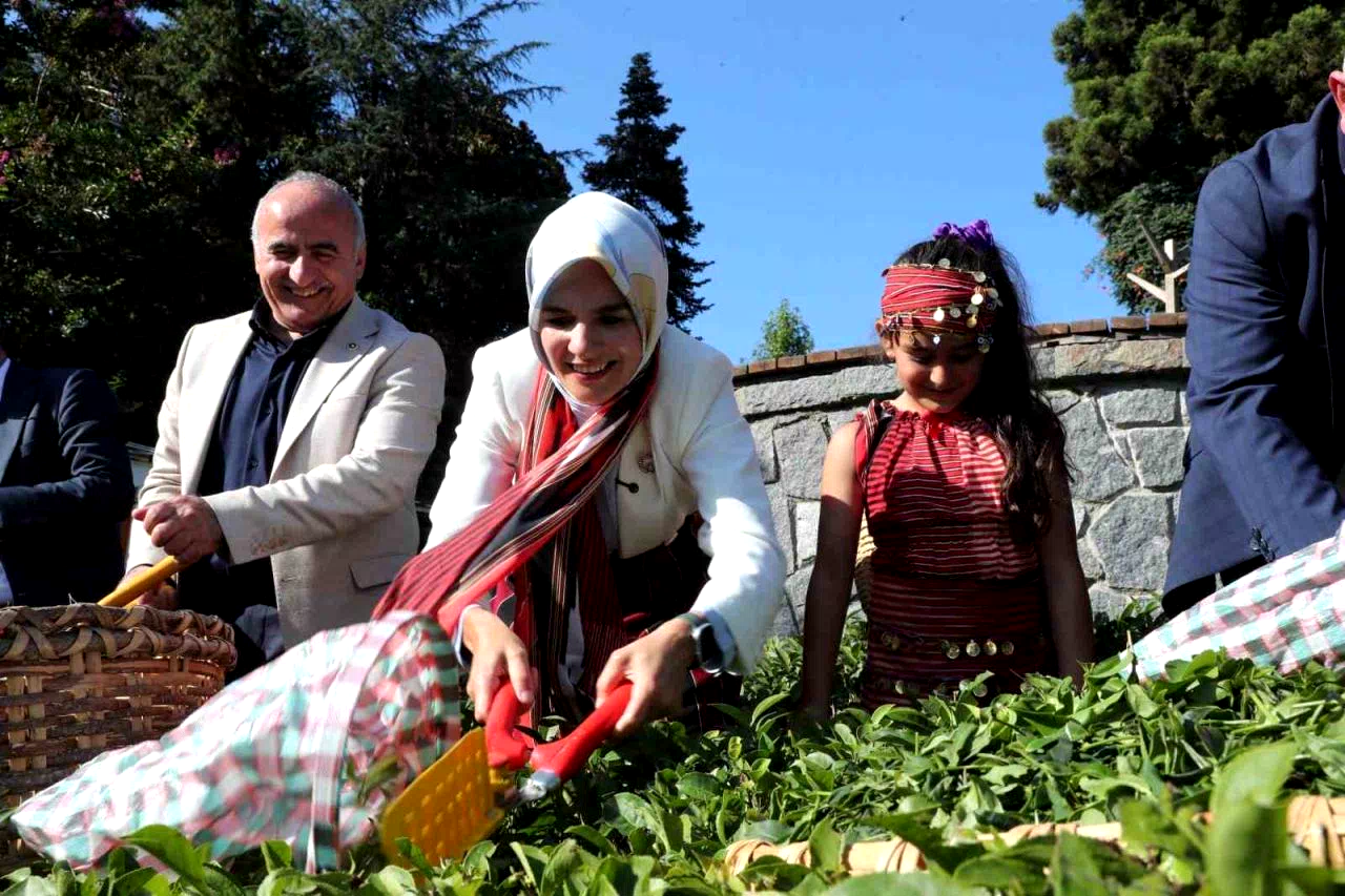 Bakan Göktaş’tan Rize’de Aile Yılı kapsamında ziyaretler