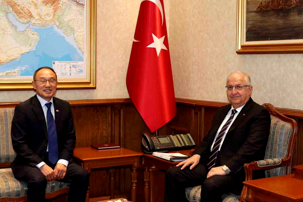 Bakan Güler, Güney Kore’nin Ankara Büyükelçisi Boo’yu kabul etti