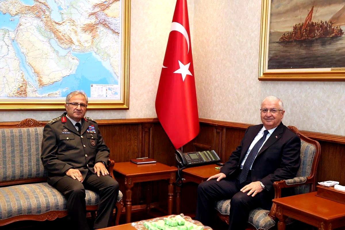 Bakan Güler, Kara Kuvvetleri Komutanlığına atanan Tokel’i kabul etti