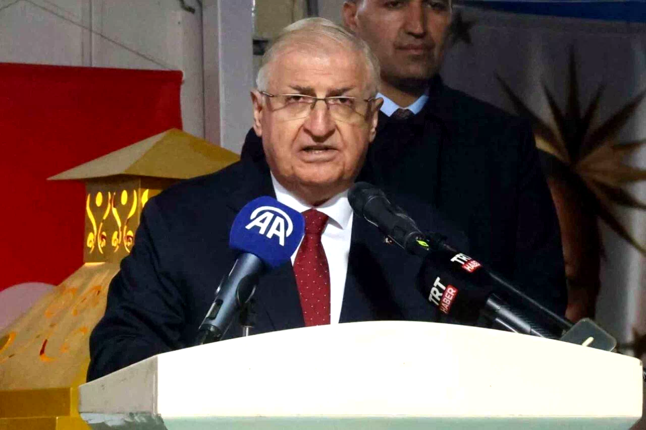 Bakan Güler: “Türkiye bu süreçte ateşkesin sağlanmasını, diplomasinin yeniden devreye girmesini savunan tutum ortaya koymaktadır”