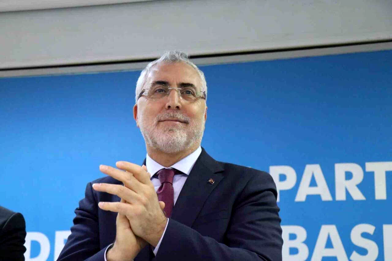 Bakan Işıkhan: “Devlet olarak Türkiye’yi risklerden korumak için her türlü tedbiri alıyoruz”
