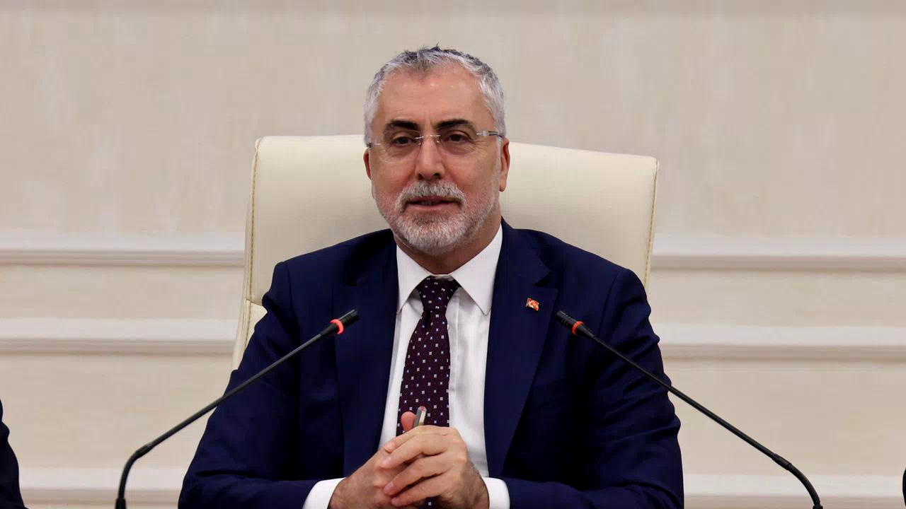 Bakan Işıkhan: İstihdam ve iş gücüne katılım oranında tarihi zirveye ulaştık