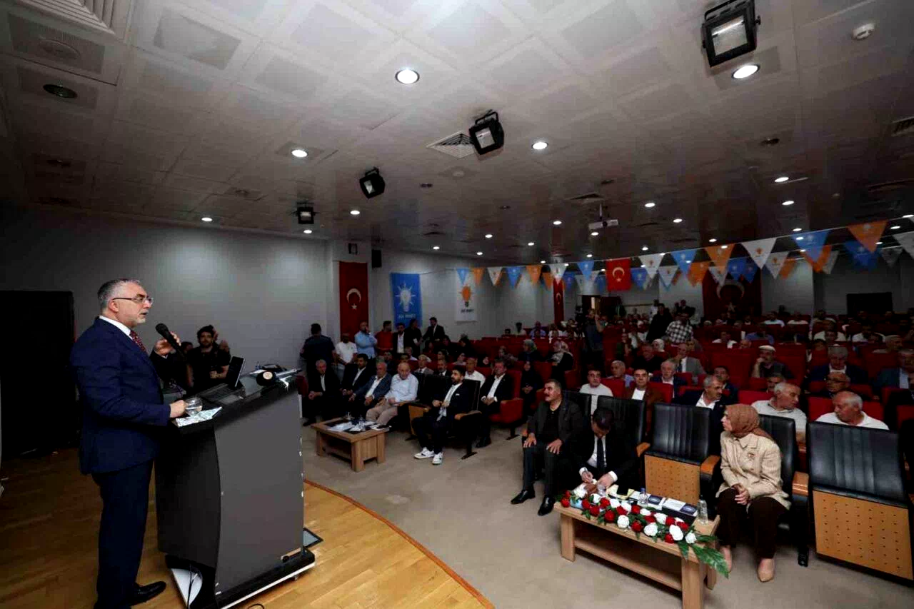 Bakan Işıkhan Muş’ta ’Terörsüz Türkiye’ vizyonunu anlattı