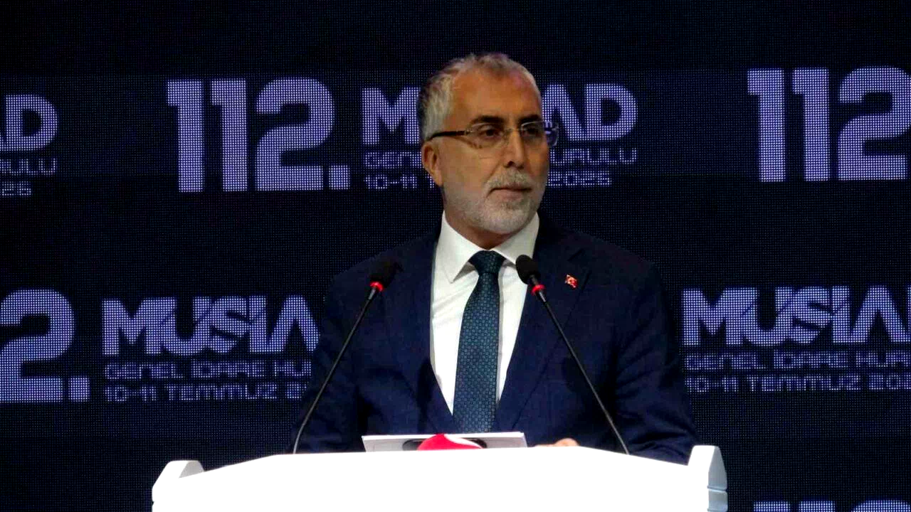 Bakan Işıkhan: “Son 23 çeyrektir istikrarlı büyümemizi sürdürüyoruz”