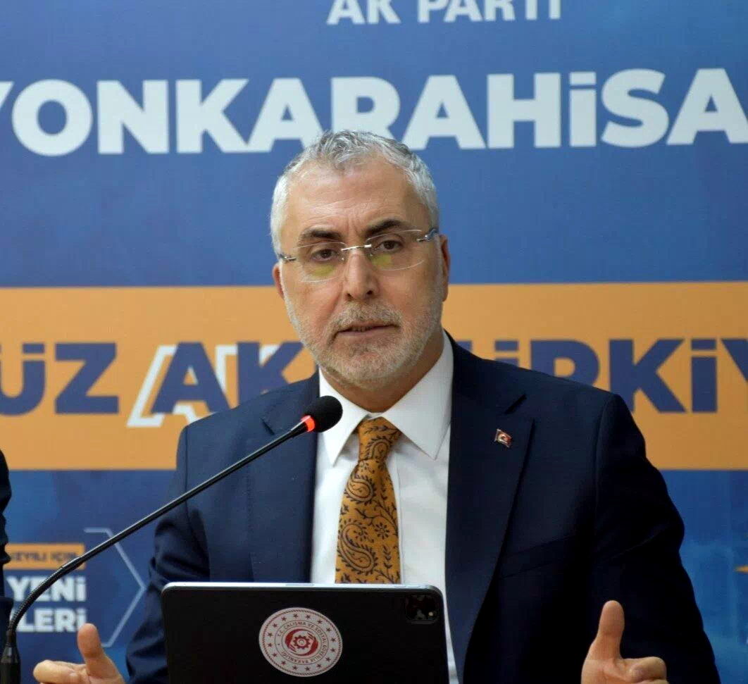 Bakan Işıkhan: “Şu anda, dünya tarihine yeni bir başlık açıldığı bir dönemden geçiyoruz”