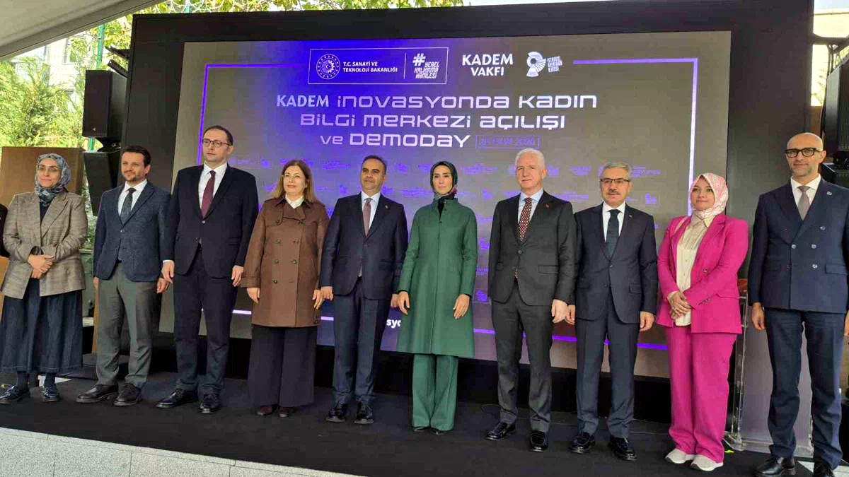 Bakan Kacır: "Kadınların bilimde ve üretimde güçlü bir şekilde yer alması, ülkemizin kalkınmasının temel anahtarıdır"