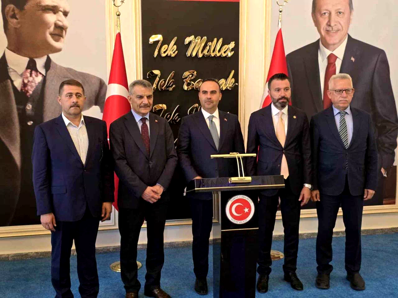 Bakan Kacır: “Yeniden şekillenen küresel sistemde bölgesinin kutupbaşı; ateş çemberi bir coğrafyada güven ve istikrar adası bir Türkiye var”