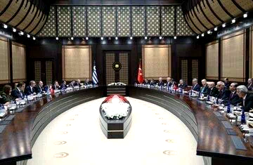 Bakan Kacır, Yunan mevkidaşı Theodorikakos ile bir araya geldi