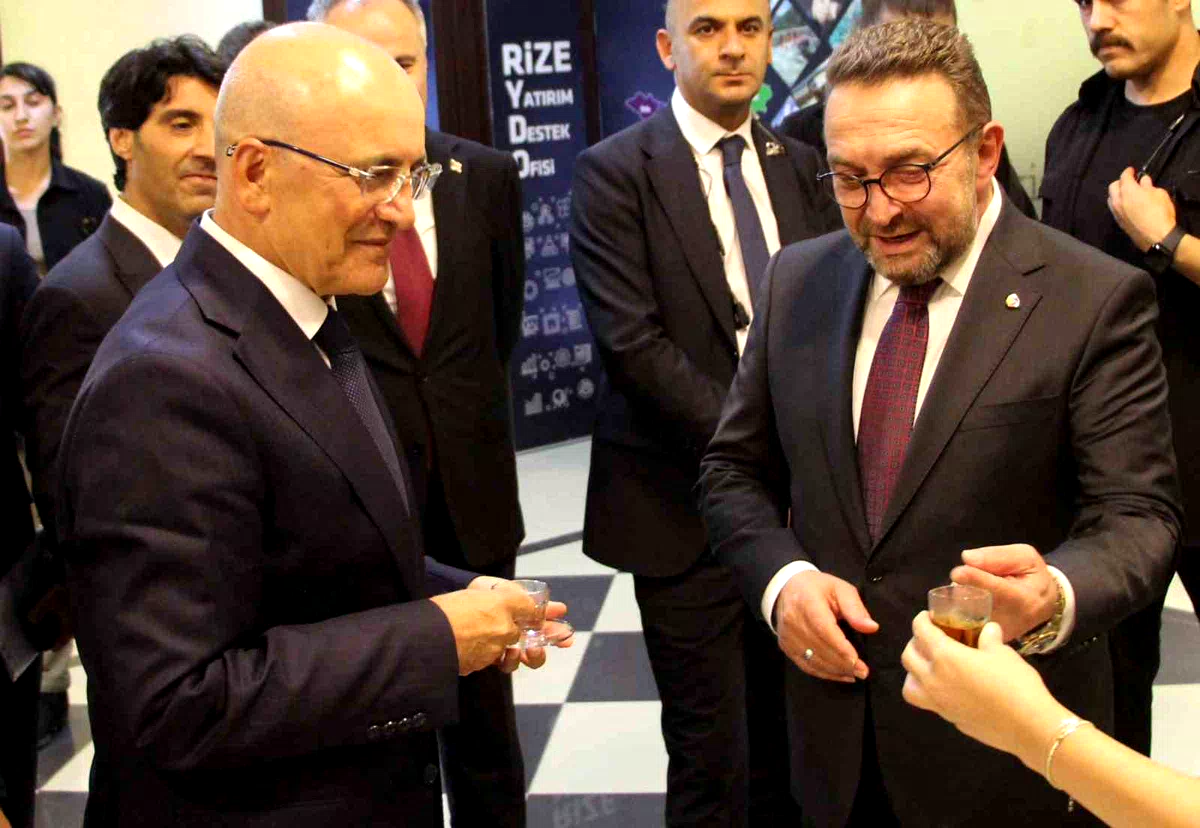 Bakan Şimşek Rize’de