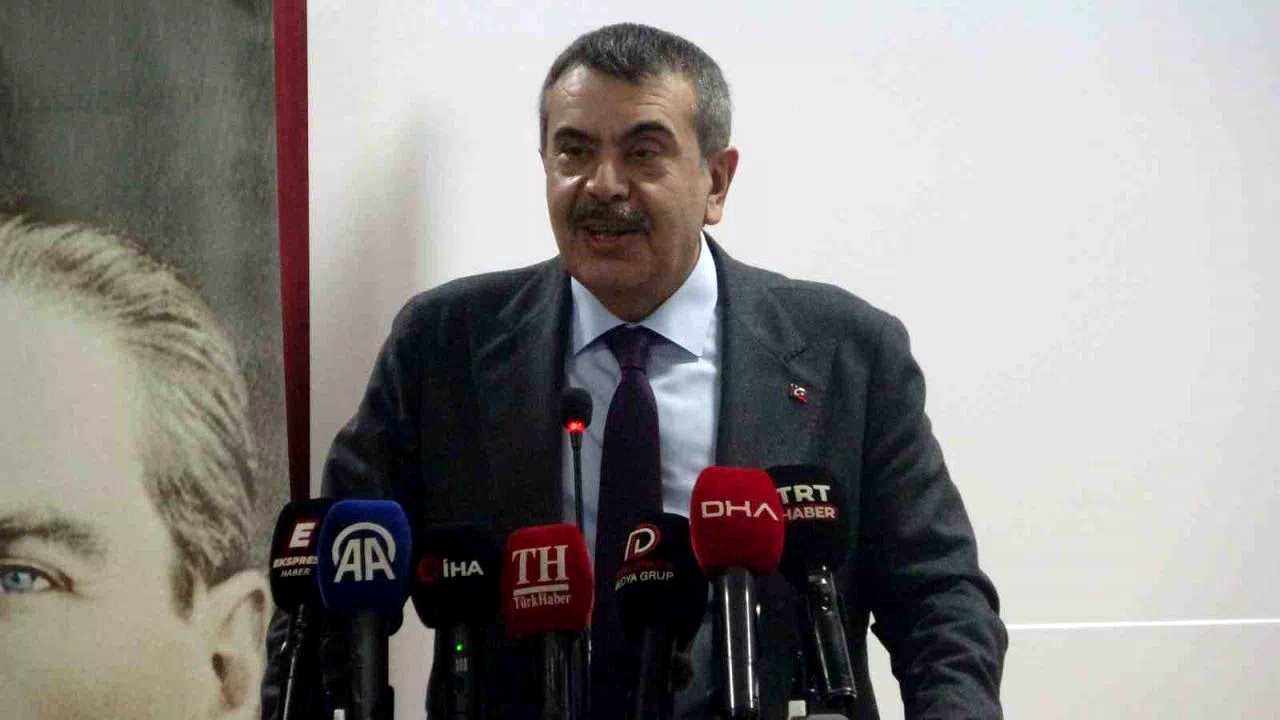 Bakan Tekin’den CHP ve İBB’ye kreş tepkisi: “CHP mensupları ’erkekseniz gelin kapatın’ diye hukuk devletiyle asla bağdaşmayacak cümleler kurdular”