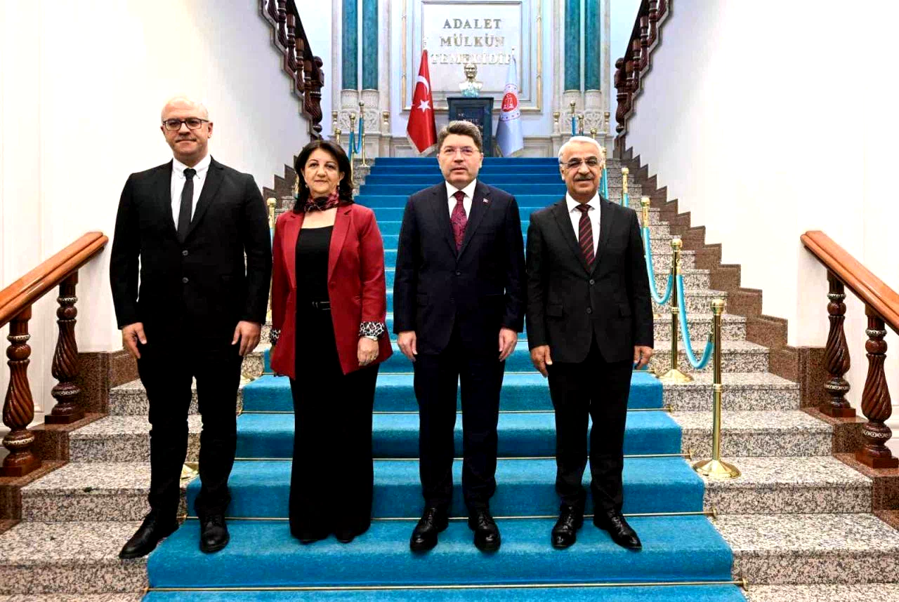 Bakan Tunç’tan DEM Parti ziyaretine ilişkin açıklama