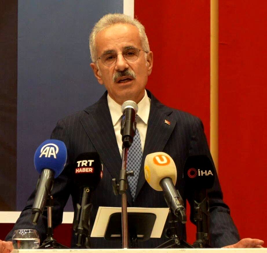 Bakan Uraloğlu: “7 Haziran akşamı gözümüz kulağımız Tekke’de olacak”