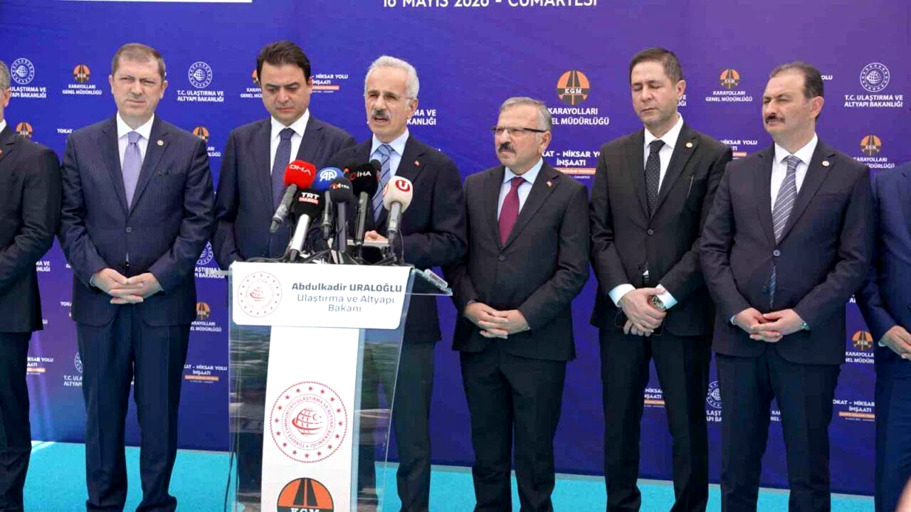 Bakan Uraloğlu: “Tokat-Niksar yolundaki tüm çalışmalarımızı 2027 yılında tamamlamayı hedefliyoruz”