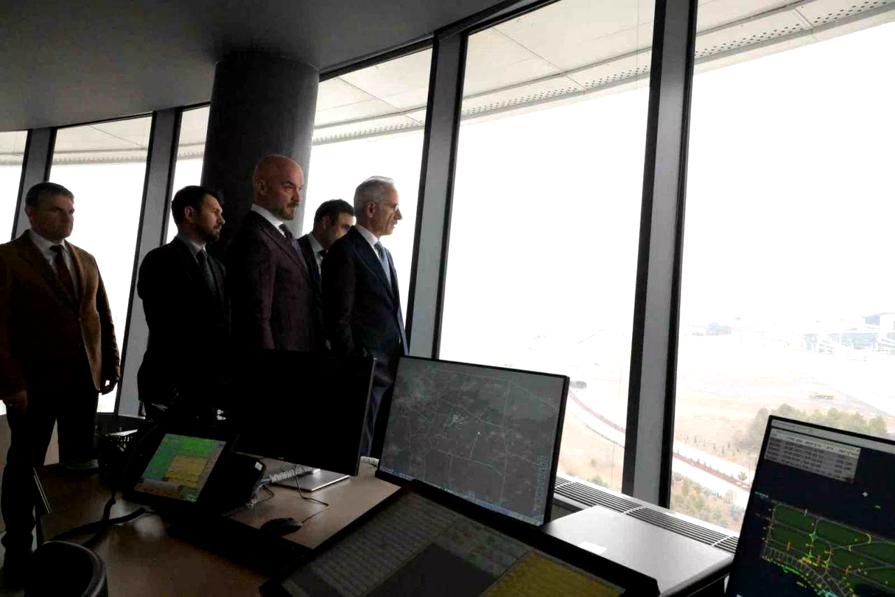Bakan Uraloğlu: “Toplam 41 bin 52 metrekare inşaat alanına sahip çok sayıda binayı çağın en son teknolojisine uygun olarak inşa ettik”