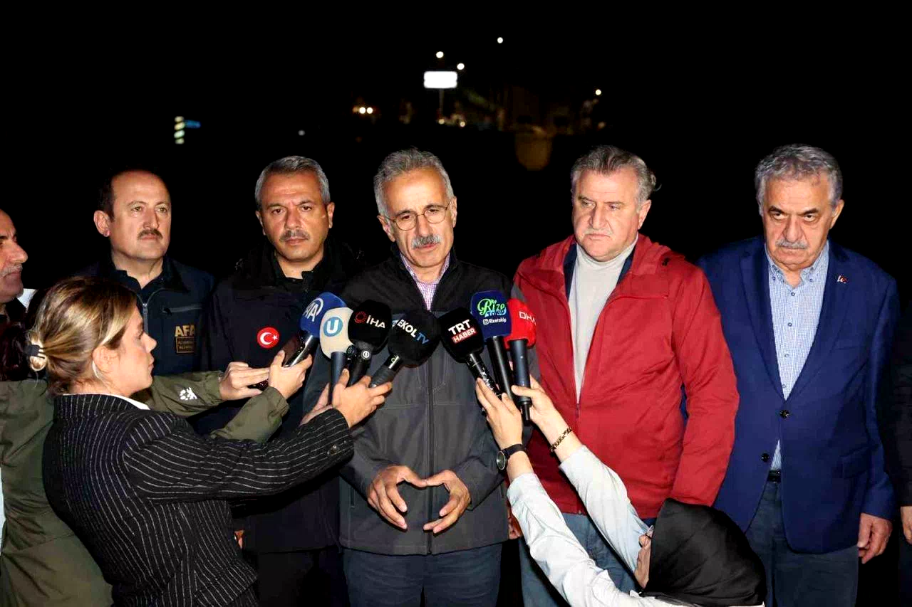 Bakan Uraloğlu: “Yağmur devam ediyor, alınması gereken önlemleri aldık”