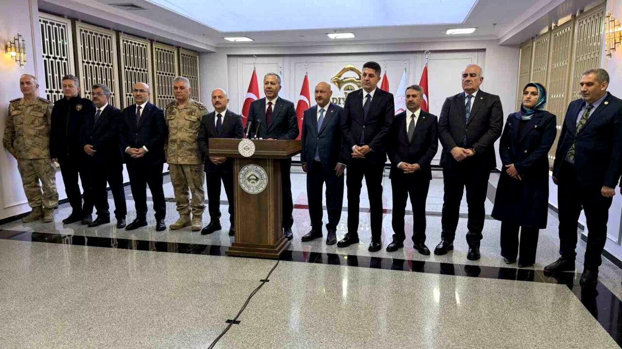 Bakan Yerlikaya: “Asrın felaketini asrın inşasına dönüştürdük”