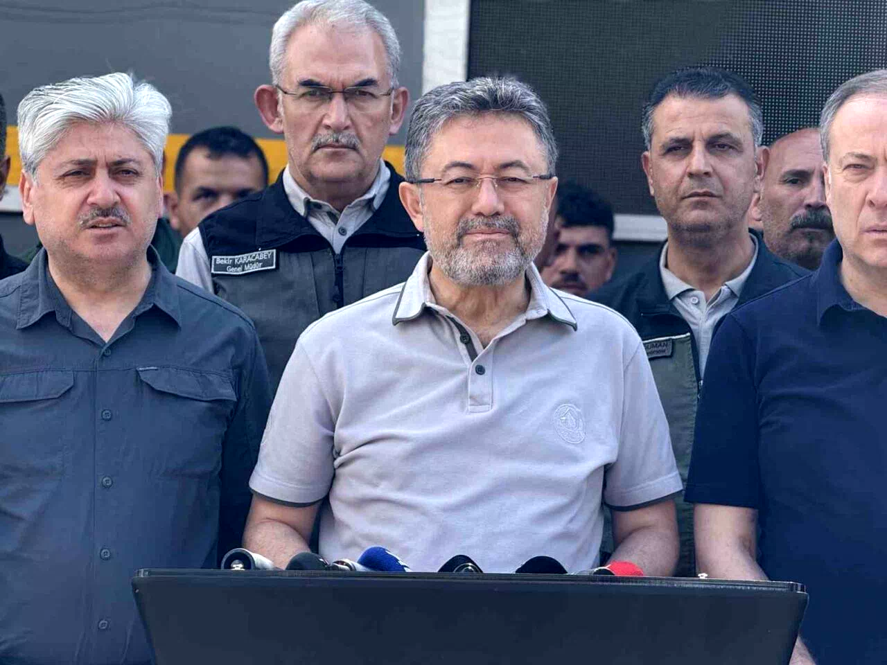 Bakan Yumaklı açıkladı: “Yangının şu an itibariyle büyük ölçüde kontrol altına alındığını söylemek istiyorum”