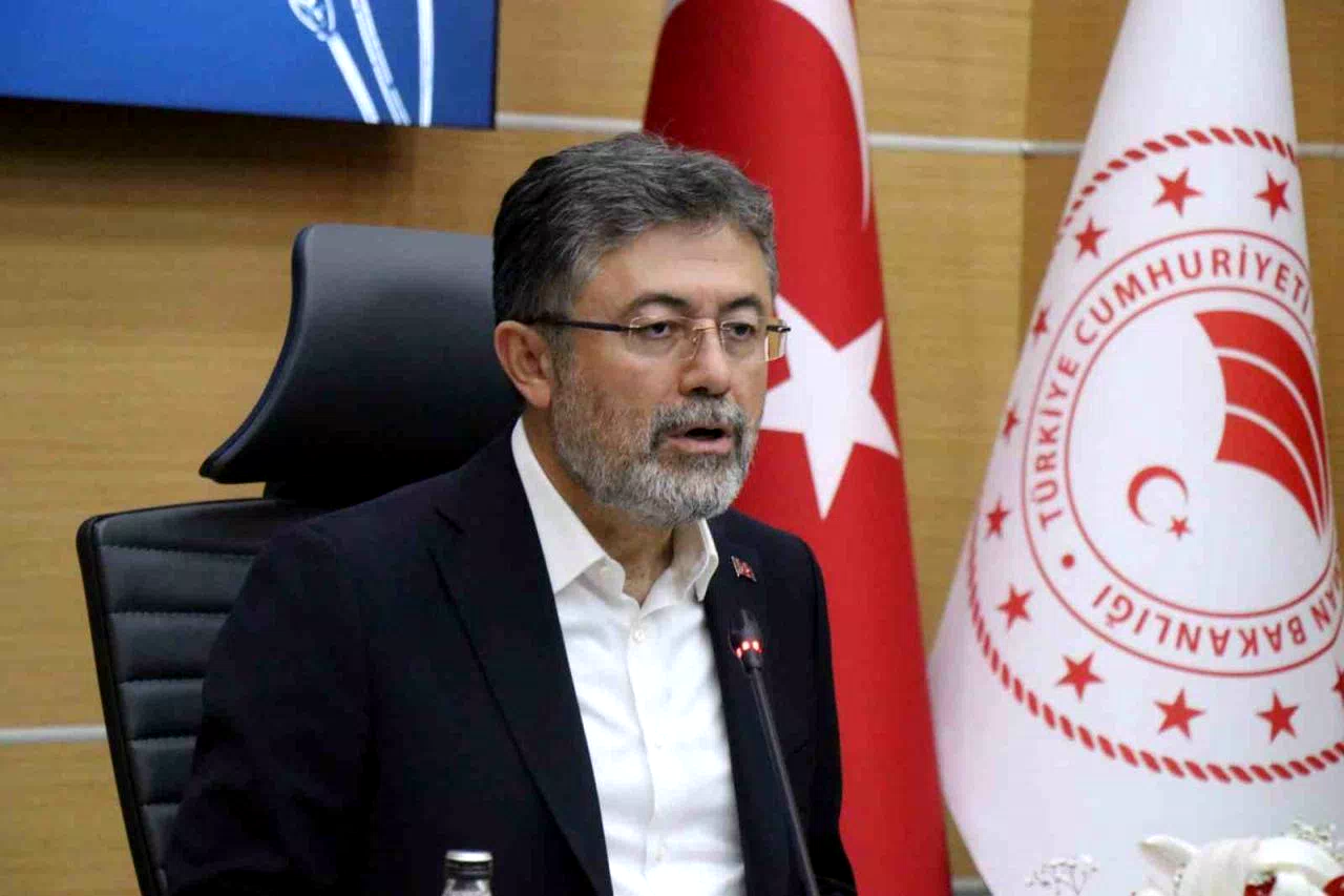 Bakan Yumaklı: “Üreticimizin emeği kırmızı çizgimizdir”