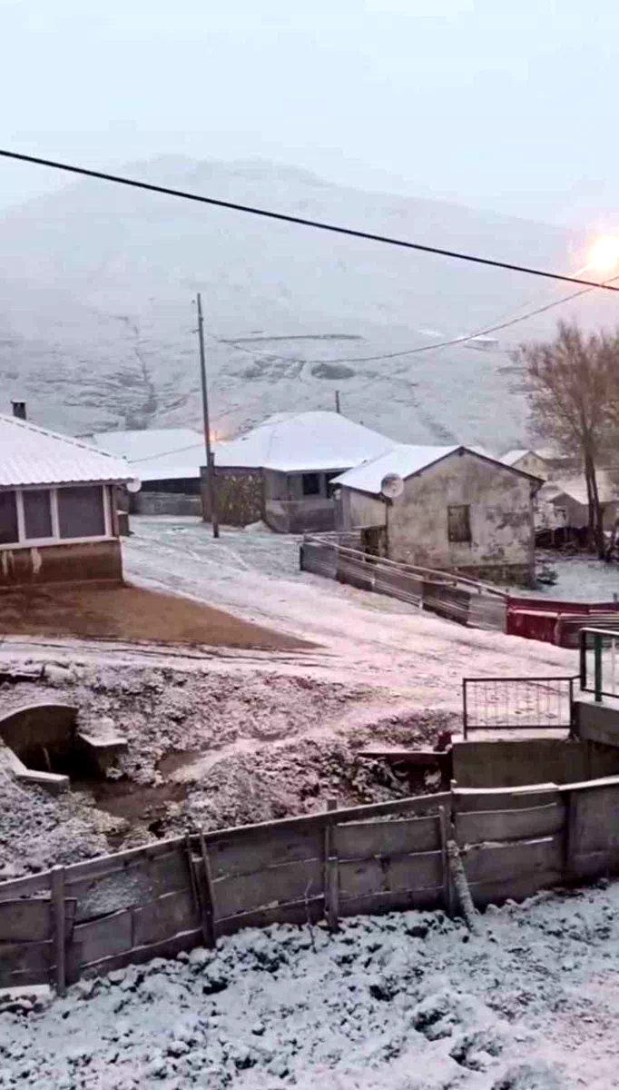 Balahor Yaylası’nda Mayıs ayında kar süprizi