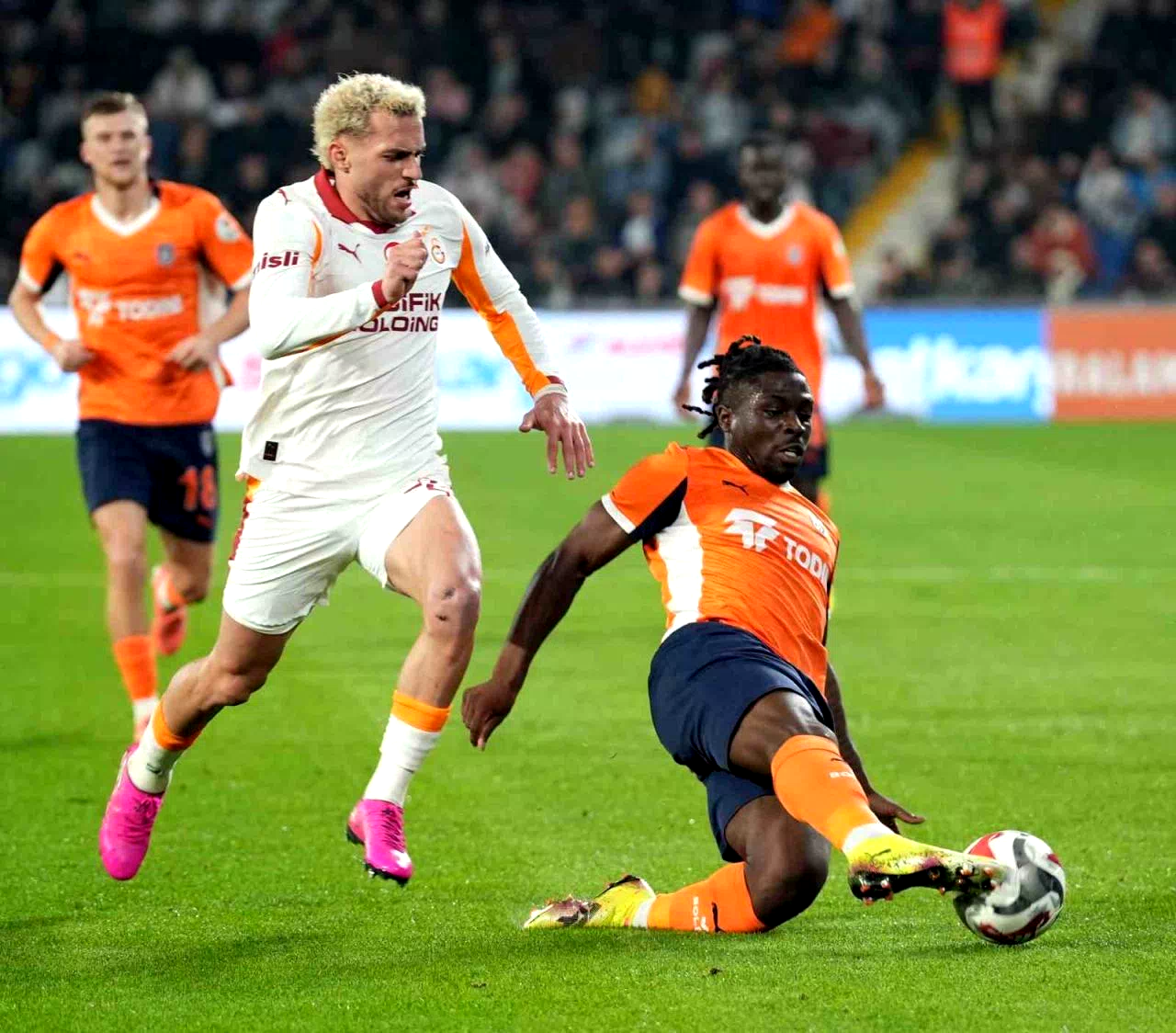 Başakşehir, ligde 12 maçtır Galatasaray’ı yenemiyor