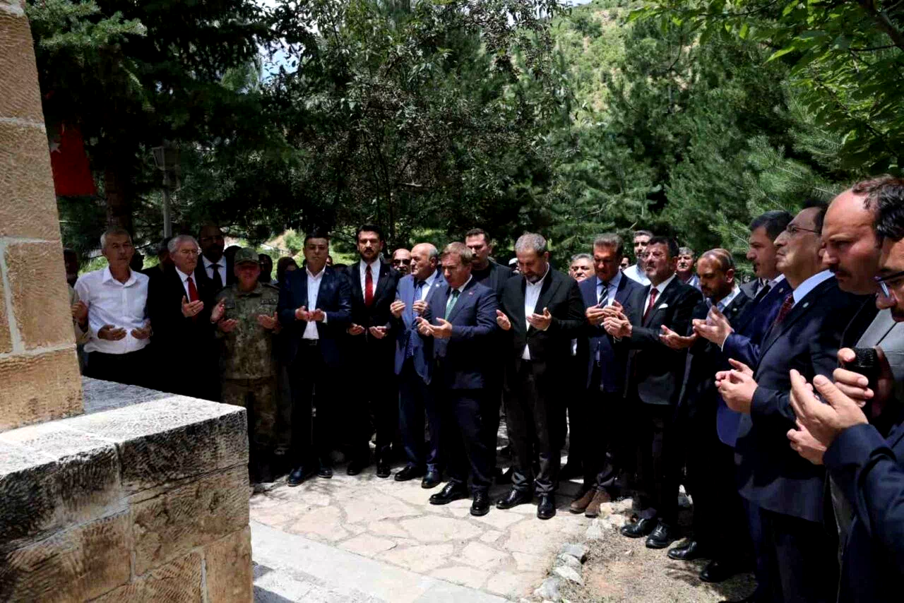 Başbağlar şehitleri dualarla anıldı