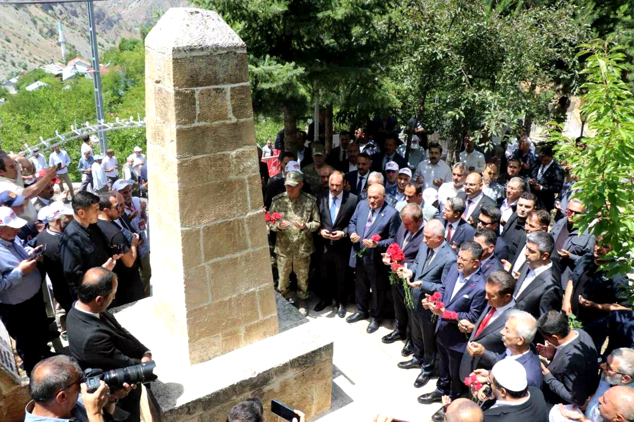 Başbağlar Şehitleri dualarla anıldı