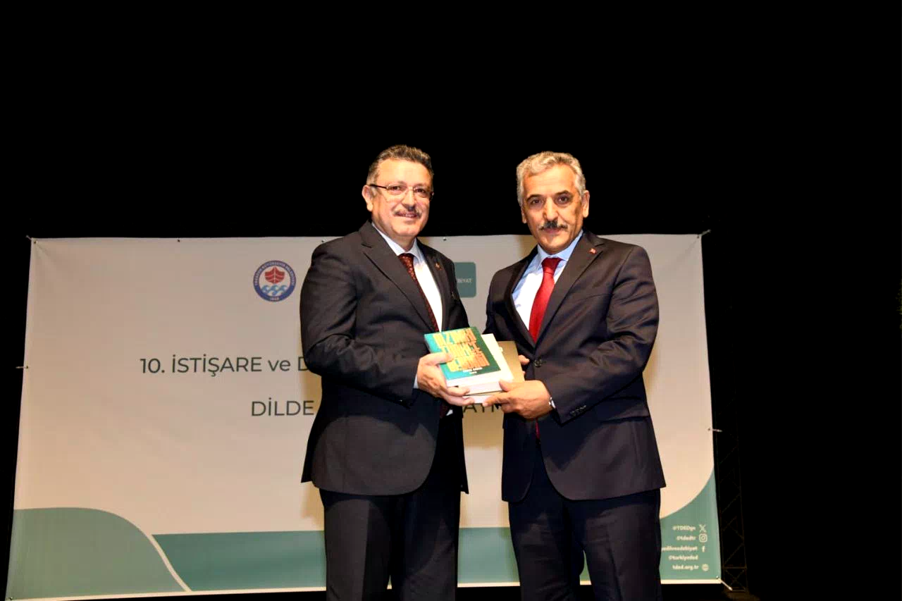 Başkan Ahmet Metin Genç: “Türkçemizi ve dilimizi korumak sadece kültürel bir tercih değildir, zorunluluk ve milli vazifedir”